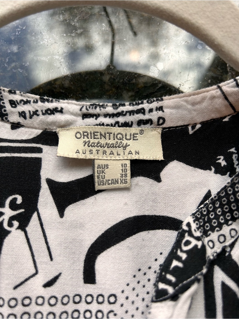 Orientique Oversized Bold Geometric Tunic. Lagenlook. Artsy. 3/4 sleeve. Pockets - Picture 5 of 9